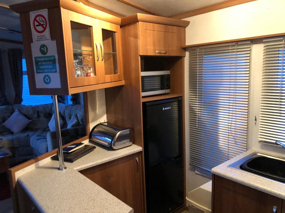 First Steps Caravan Rentals Sandown Buitenkant foto