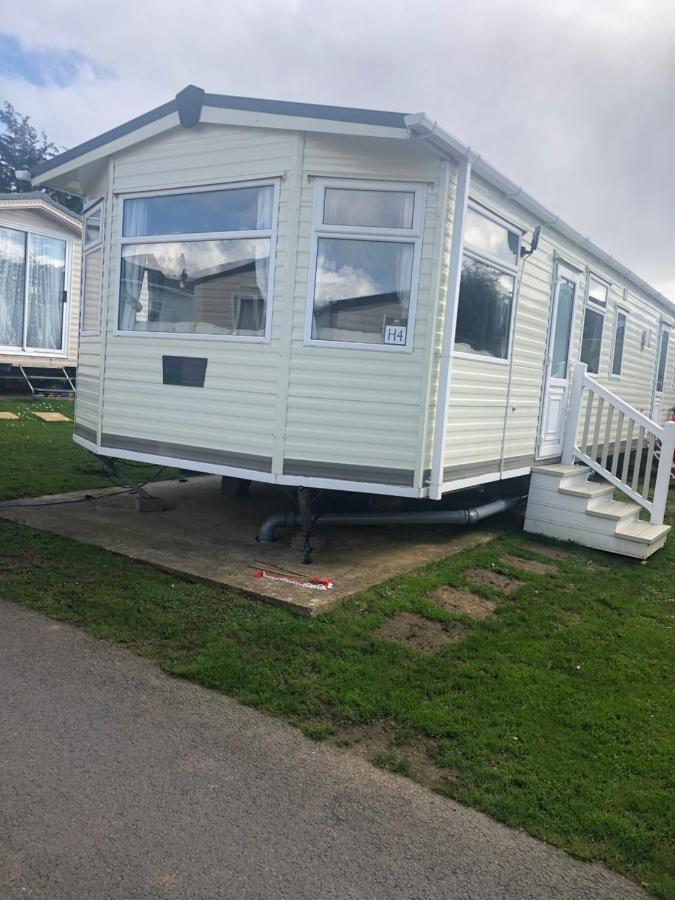 First Steps Caravan Rentals Sandown Buitenkant foto